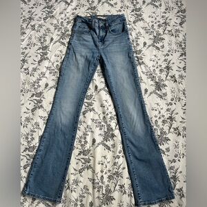 Levi’s Premium 725 High Rise Bootcut Jeans